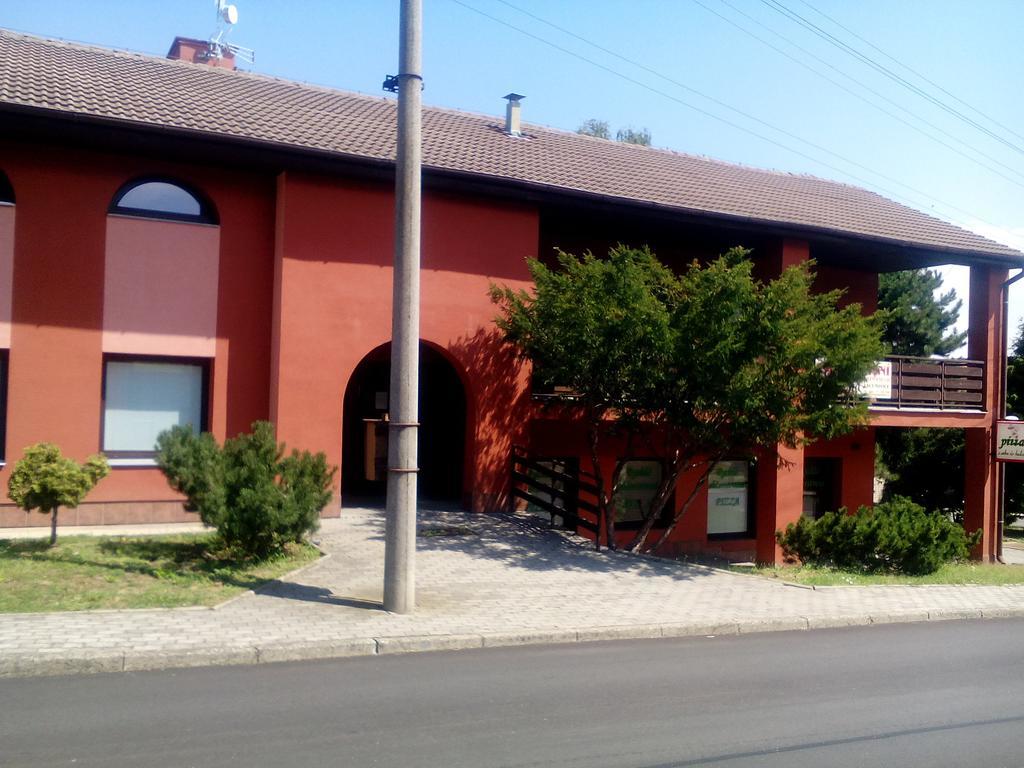 Oaza Apartment Vacenovice Exterior photo